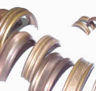 Muestra de acabado de pulseras y anillos